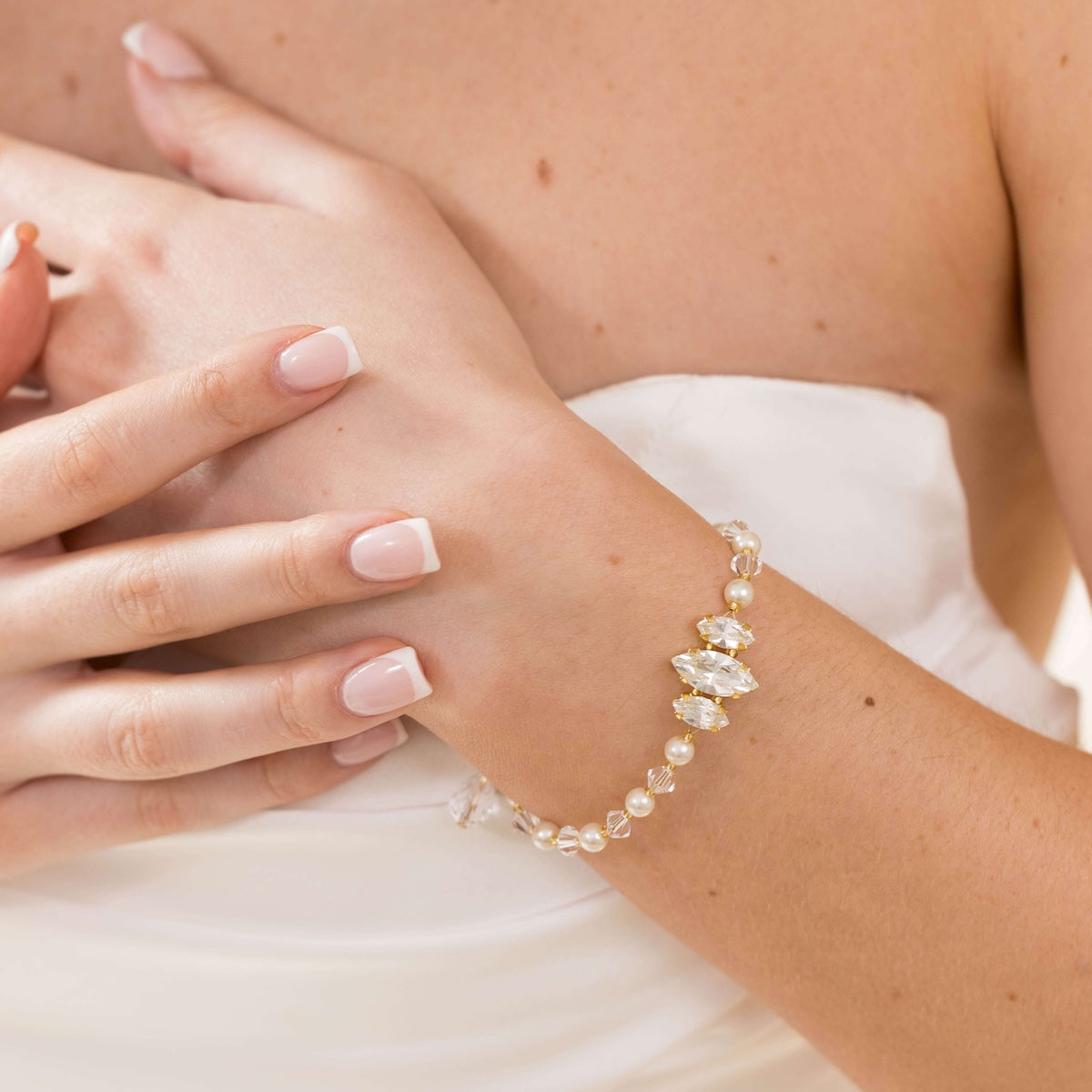 Ella white pearl bridal bracelet with Swarovski navette
