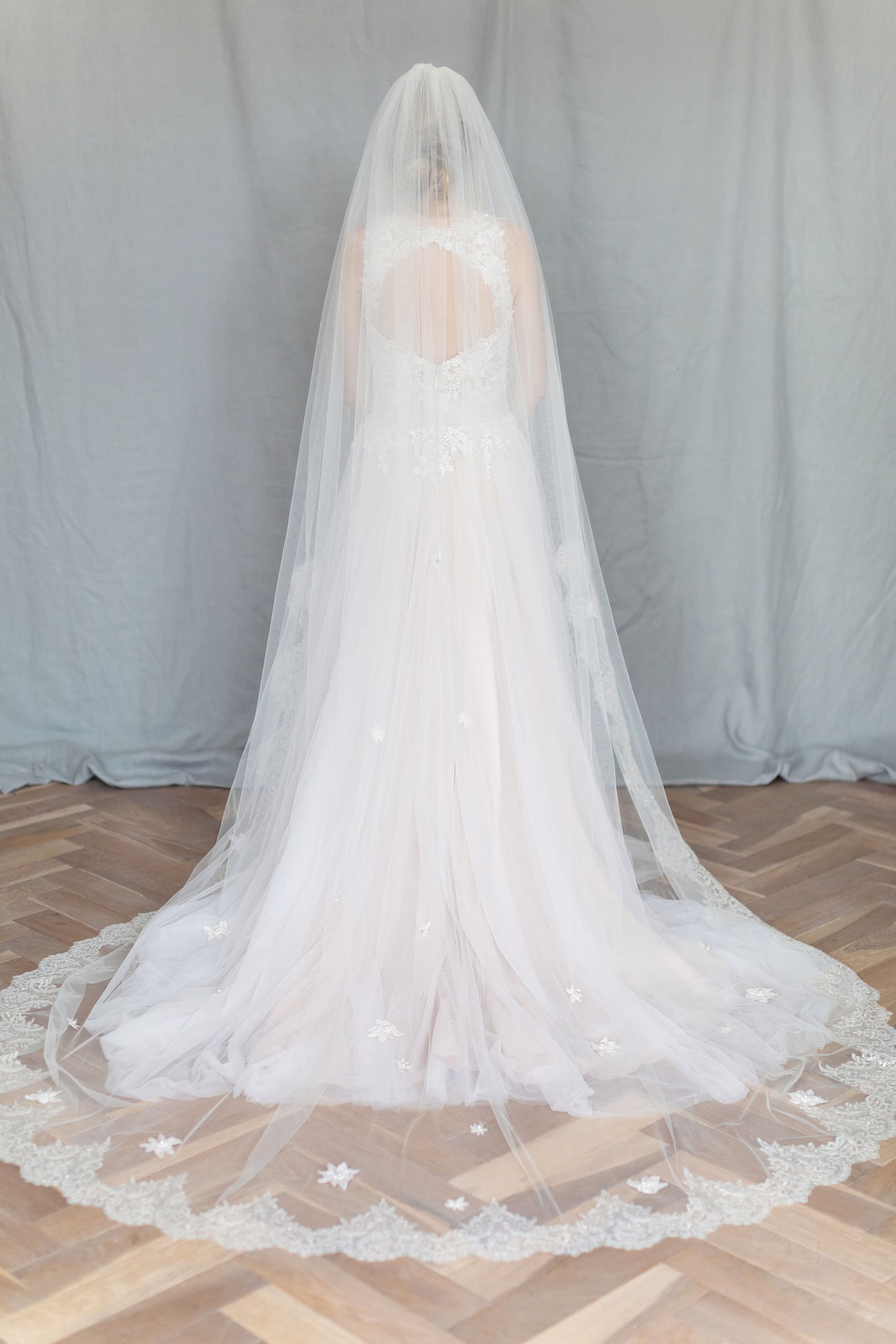 Ophelia Veil